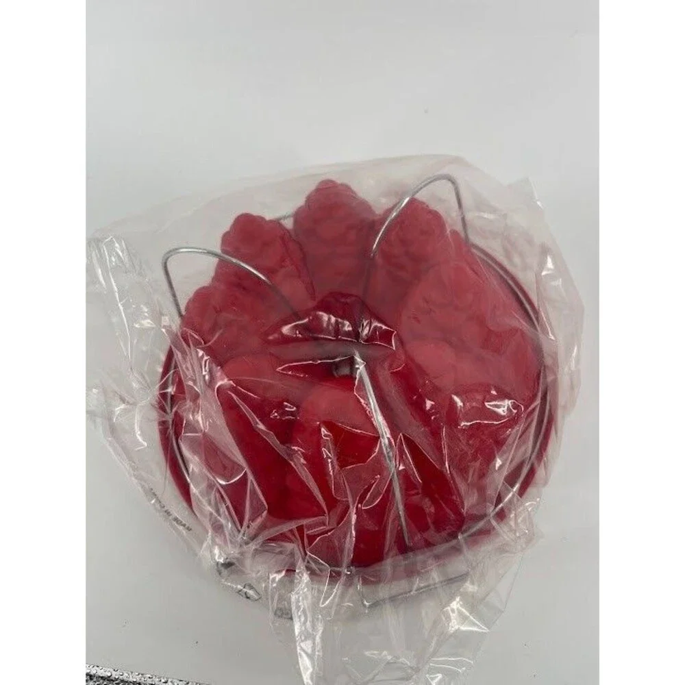 Cooks & Chefs Red Silicone Holiday Baking Molds with Metal‎ Racks 10 PC NEW
